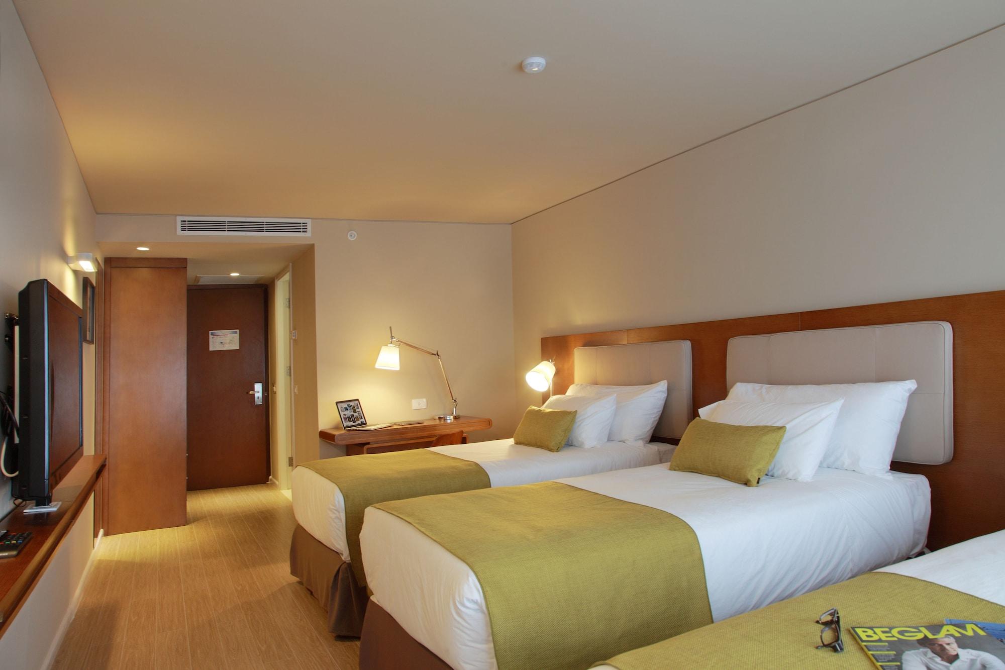 Dazzler By Wyndham Montevideo Hotel Bagian luar foto